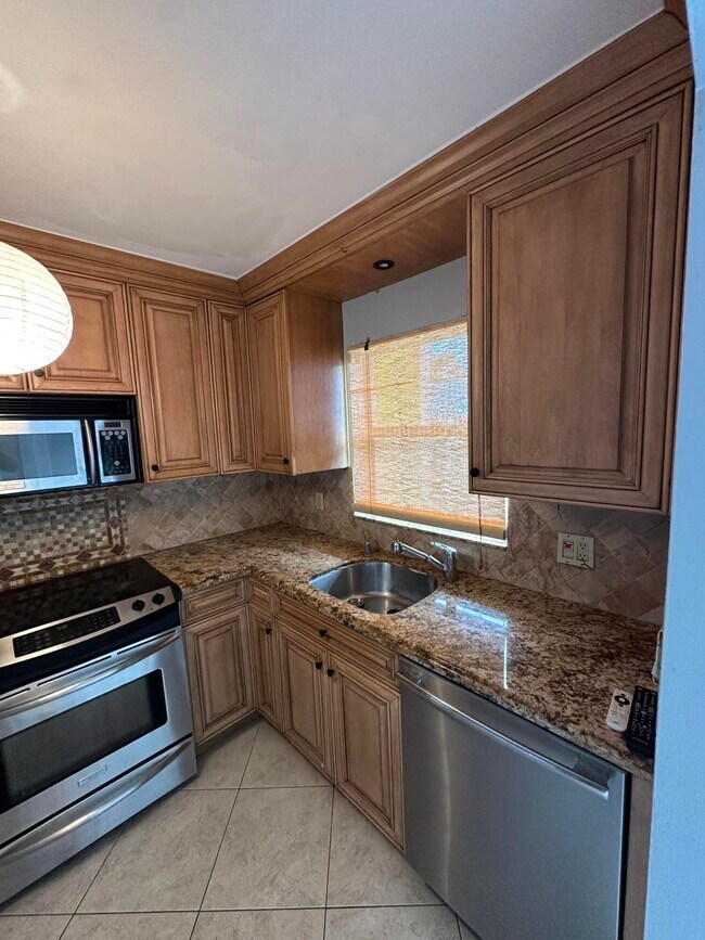 Photo - 9949 Sandalfoot Blvd Unidad Apt 533