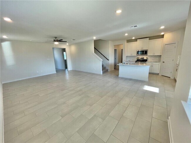 Photo - 210 Whisper Rill Dr Casa