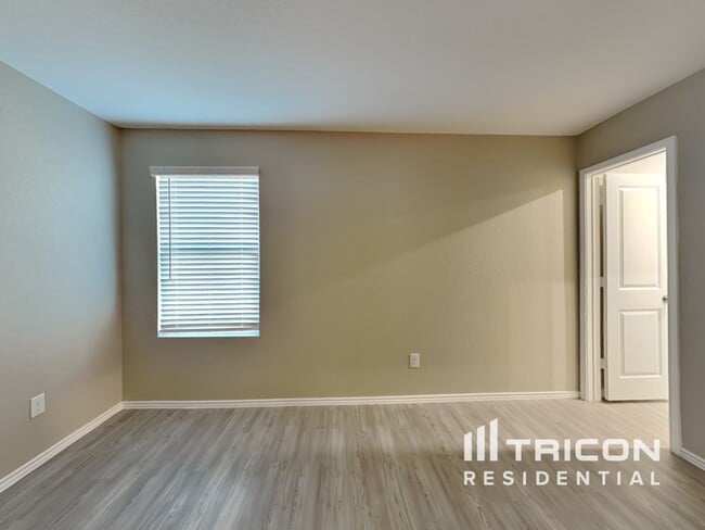 Photo - 9607 Littleton Grist