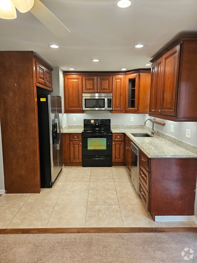 Building Photo - 87 Tansboro Rd Unit C1 Rental