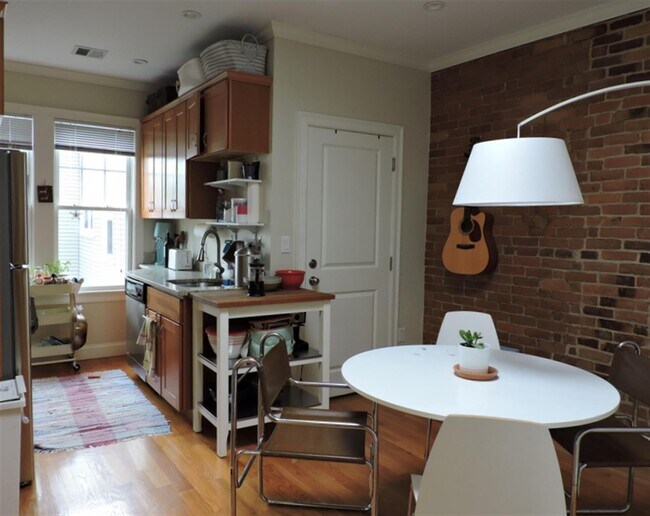 Photo - 9 Marney St Unit 3