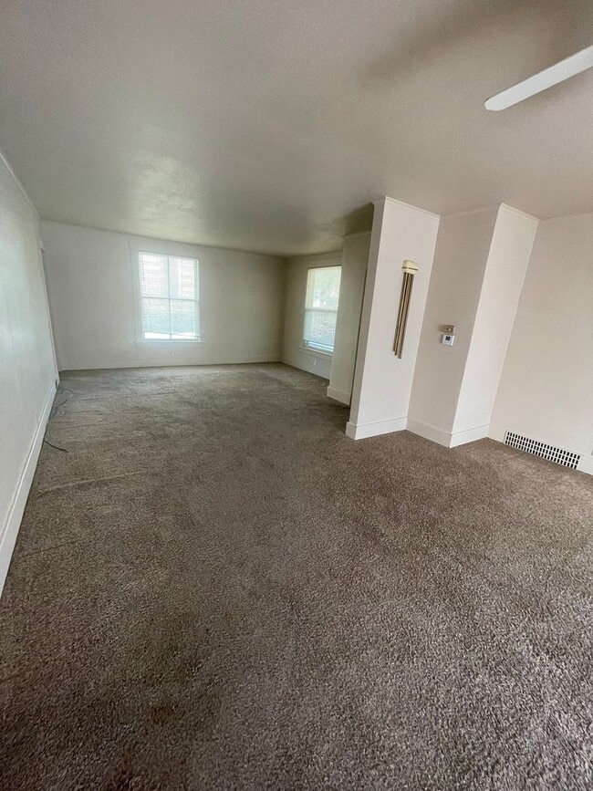 Photo - Just Renovated 3 bedroom, 1 bathroom house near Downtown Norfolk!