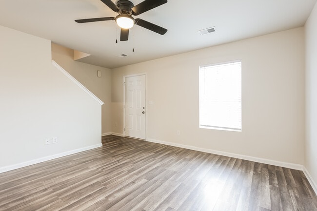 Photo - 222 Wadsworth Rd