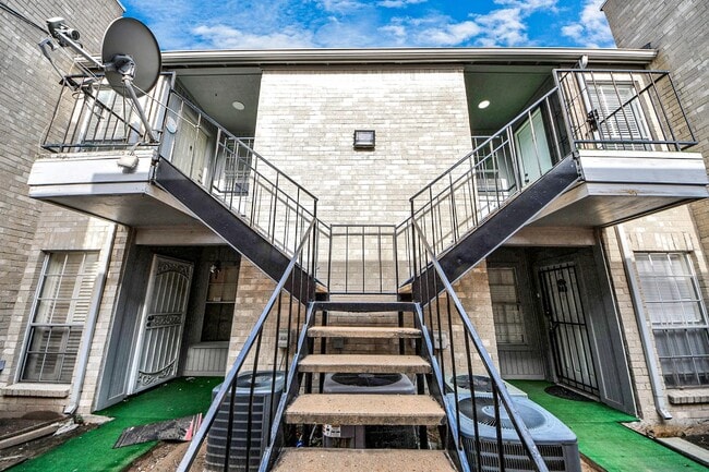 Photo - 6500 Sands Point Dr Unit 804