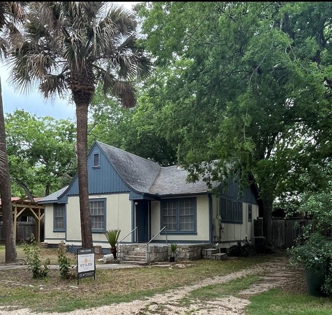 Building Photo - 510 Harvey St