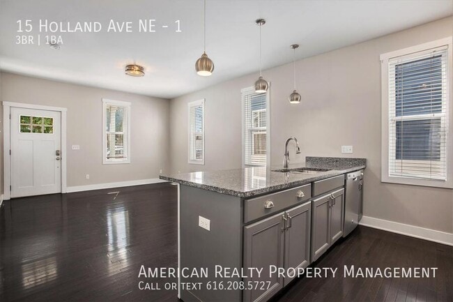 Photo - 15 Holland Ave NE Unidad 1