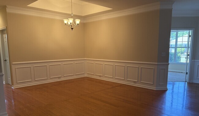 Photo - 101 Brentmoor Pl