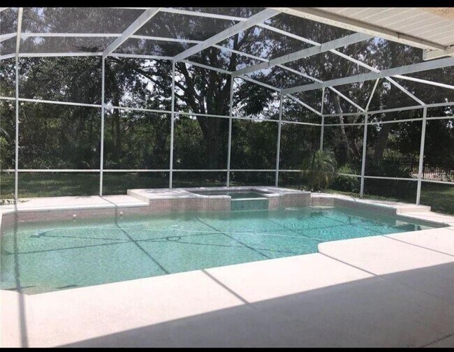 Photo - 8125 Courtleigh Dr