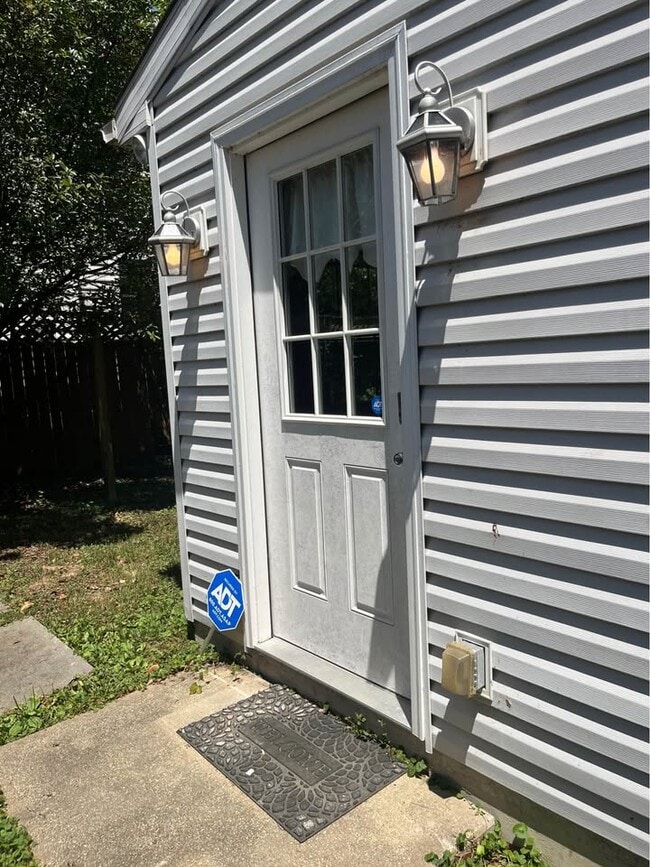 Photo - 108 Sabrina Ln