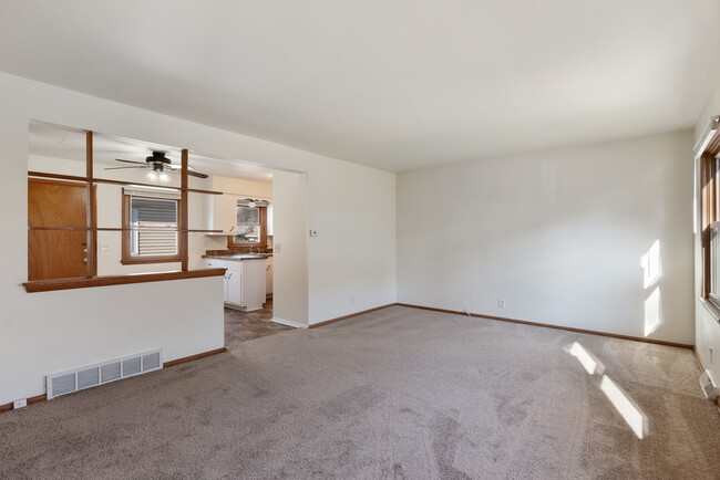 Living Room - 2827 W Oriole Dr Townhome