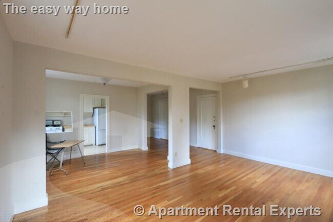 Photo - 1716 Cambridge St Unidad #31