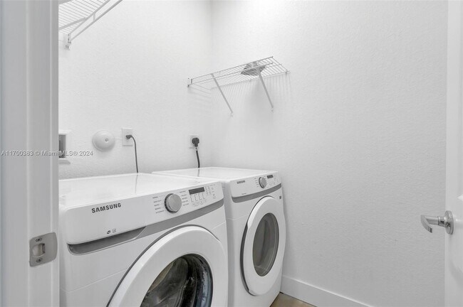 Photo - 616 NW 15th Ave
