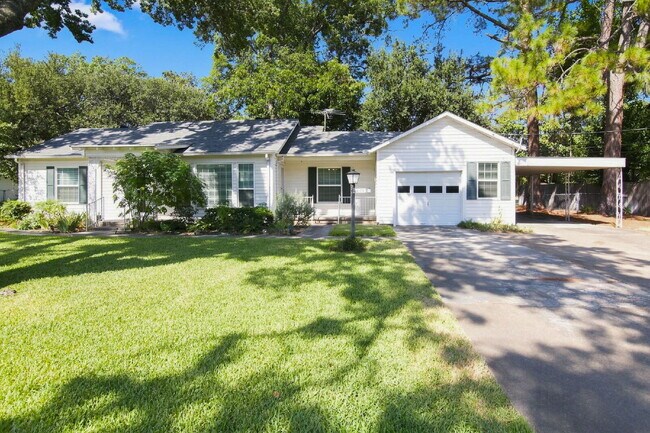 Photo - "Adorable 2-Bedroom, 1-Bath in Home with Beautiful Oak Floors, Spacious Yard and Lawn Service Inc...