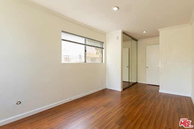 Photo - 1233 Barry Ave Unit 105