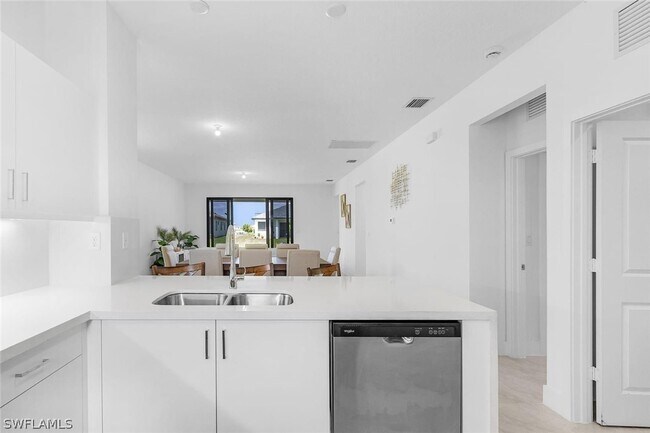 Photo - 5061 Penella