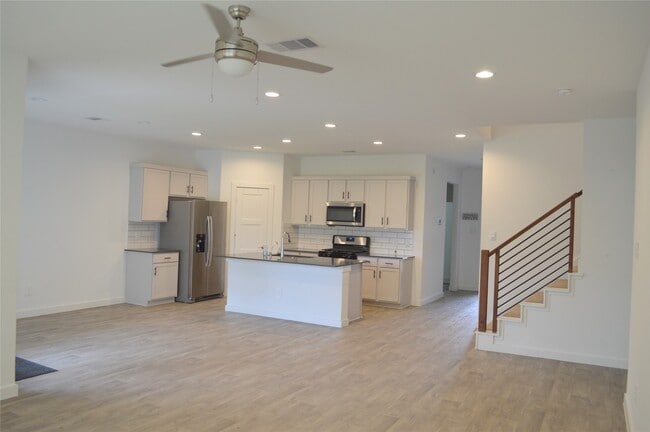 Photo - 10313 Cascade Range Ln