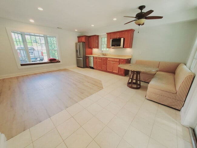 Photo - 290 Southfield Ave