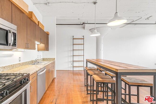 Photo - 200 N San Fernando Rd Unit 412