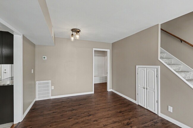 251 Edgewood Dr