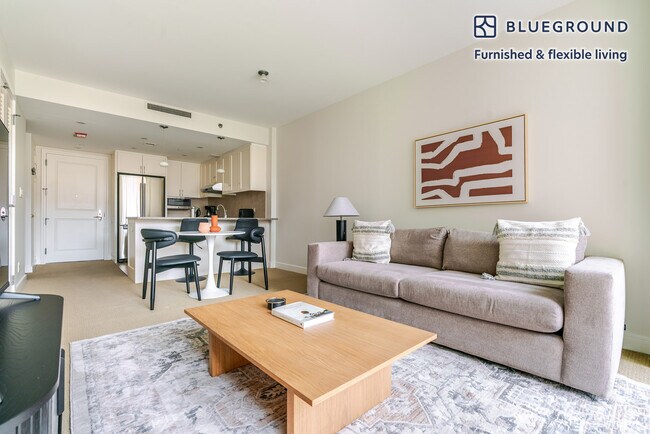 Photo - 425 8th St NW Unidad SI FL6-ID1253