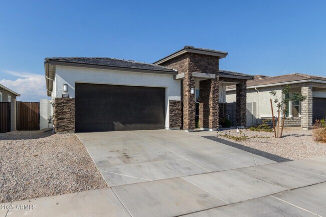 Photo - 15612 W Smoketree Dr