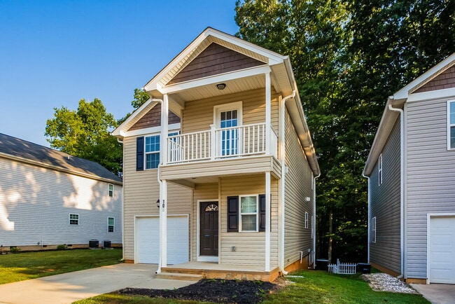 Photo - 109 Lookout Point Pl