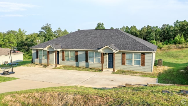 Building Photo - 6 Cal Rd Unit 6A Cal Rd Rental