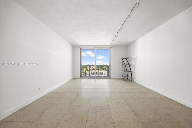 Photo - 900 Bay Dr Unit 1005