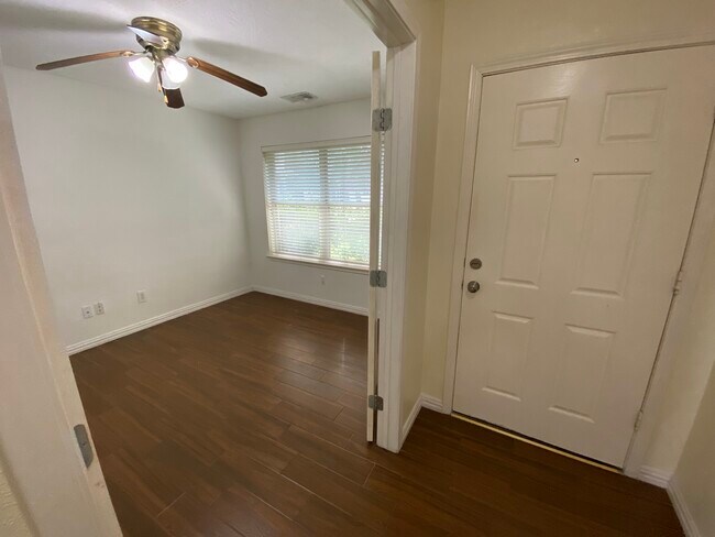 Photo - 2818 Orchid Tree Ln