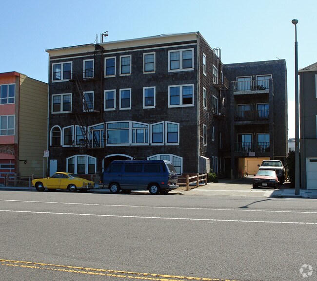 Photo - 2448 Great Hwy