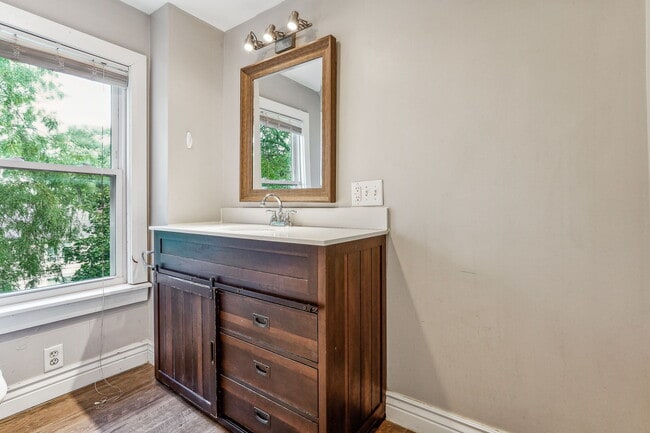 Photo - 2246 N 4th St