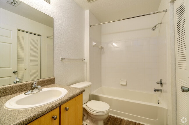 Monterrey - 2BR,2BA - 926SF - Bathroom