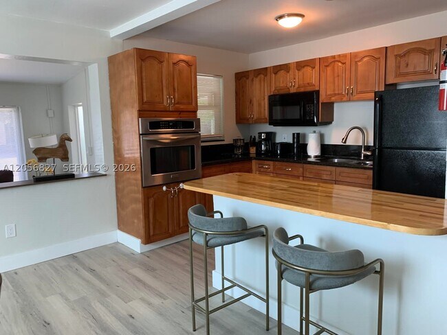 Photo - 35 SW 8th St Unit 1