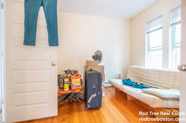 Photo - 15 Romsey St Unit 1