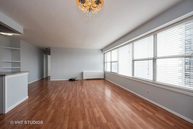 Photo - 6157 N Sheridan Rd Unit 16L