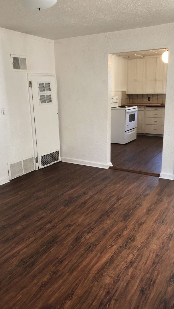 Photo - 1120-1130 NE Shaw Street Unit 11201 (Lower)