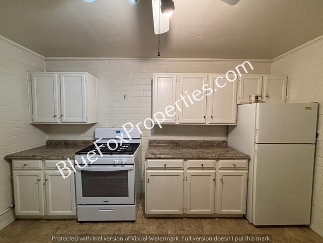 Photo - 809 N Irving Cir