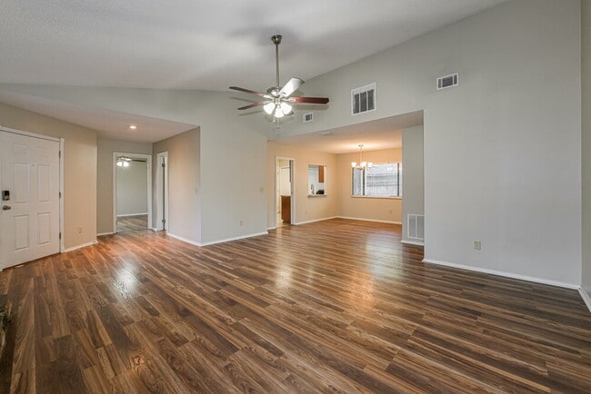 1476 Apple Oak Ct