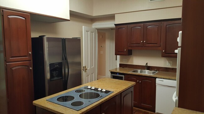414 London St Unit 3