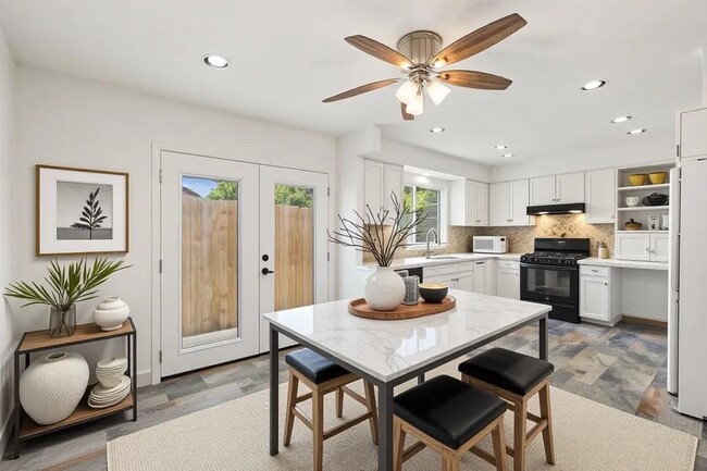 Photo - 2406 Berkeley Ave