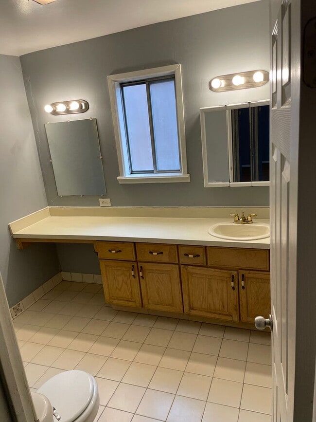 Photo - 3 Bedroom Home In Farmington Hills