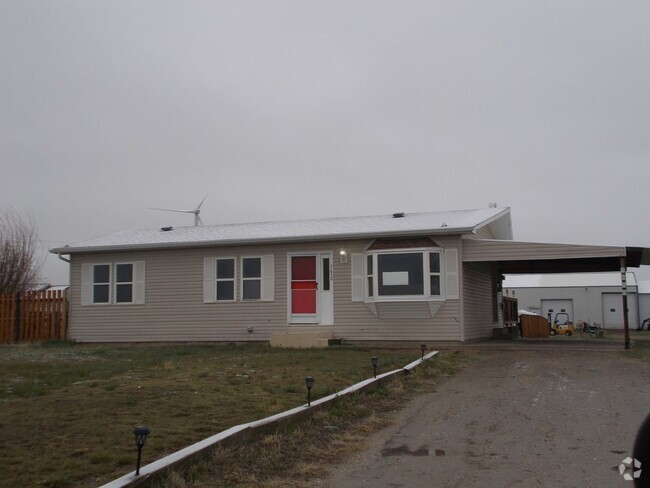 Building Photo - Eastside Rural One Level Rental
