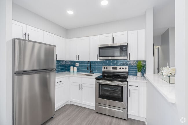 2BR, 1BA