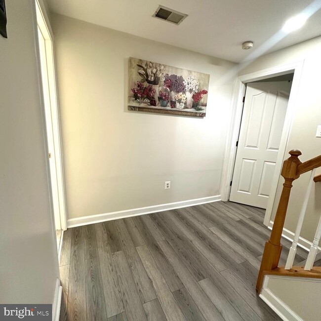 Photo - 7605 Quicksilver Ct