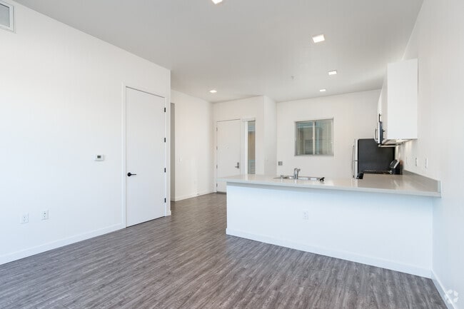 2BR, 2BA - Two Bedroom