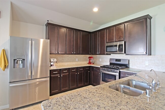 Photo - 4019 Spurwing Ln