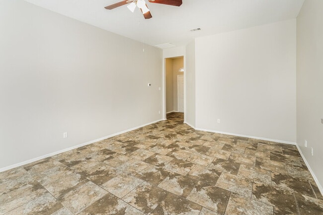 11927 Belle Ct
