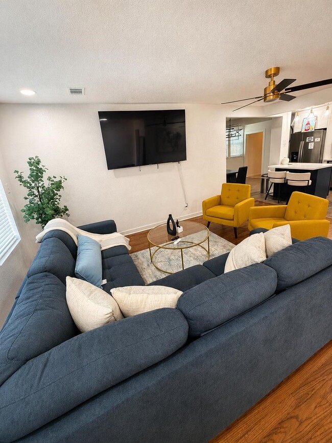 Photo - 3614 Billingsley St