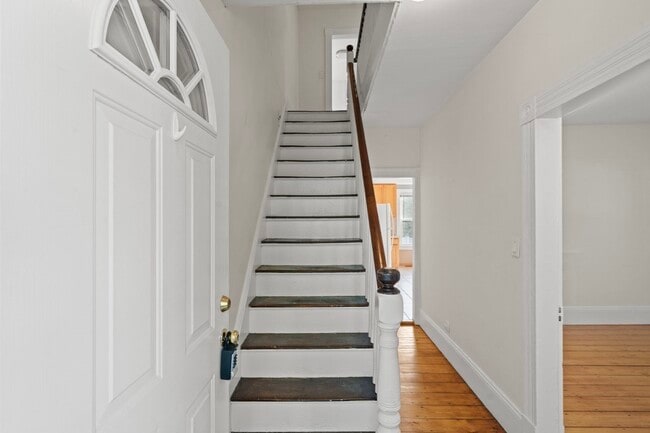 27 Highland St