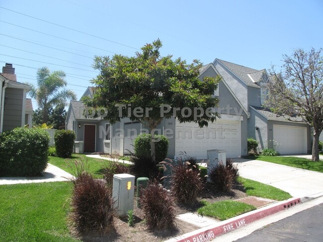Photo - ****Beautiful 2 bed/2 bath Townhouse in Carlsbad - Great Location - Available 06/21****